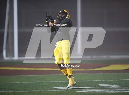 Thumbnail 1 in Edison vs. St. Mary's (CIF SJS D1 Round 2 Playoff) photogallery.
