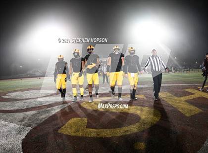 Thumbnail 3 in Edison vs. St. Mary's (CIF SJS D1 Round 2 Playoff) photogallery.