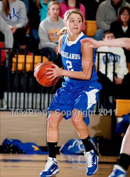 Thumbnail 2 in Highlands vs. Newport Central Catholic (36th District Championship) photogallery.