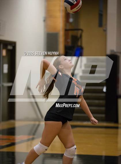Thumbnail 3 in JV: Molalla @ Gladstone photogallery.