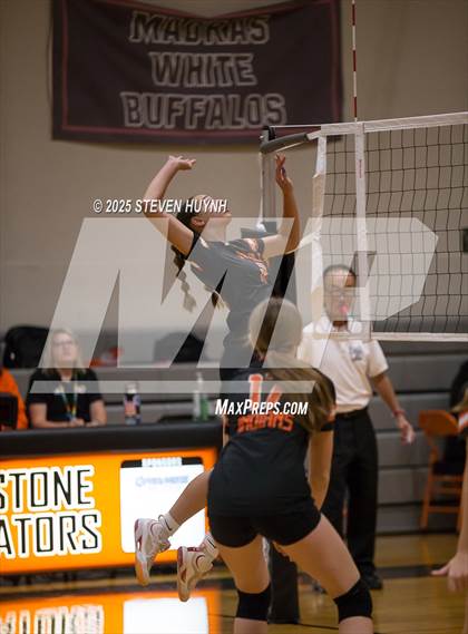 Thumbnail 1 in JV: Molalla @ Gladstone photogallery.
