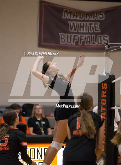 Thumbnail 1 in JV: Molalla @ Gladstone photogallery.