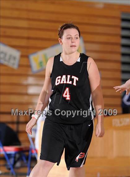 Thumbnail 2 in Galt vs. Livermore (Bulldog Winter Classic) photogallery.