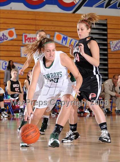 Thumbnail 1 in Galt vs. Livermore (Bulldog Winter Classic) photogallery.