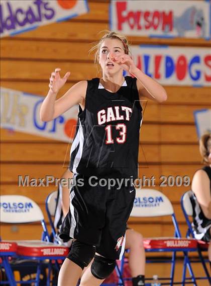 Thumbnail 1 in Galt vs. Livermore (Bulldog Winter Classic) photogallery.