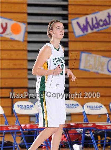 Thumbnail 1 in Galt vs. Livermore (Bulldog Winter Classic) photogallery.