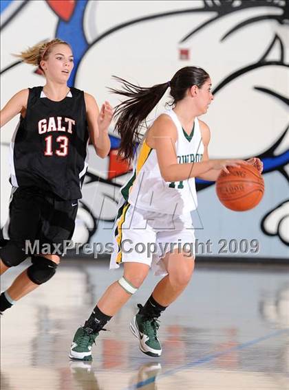 Thumbnail 1 in Galt vs. Livermore (Bulldog Winter Classic) photogallery.