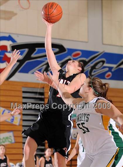 Thumbnail 3 in Galt vs. Livermore (Bulldog Winter Classic) photogallery.