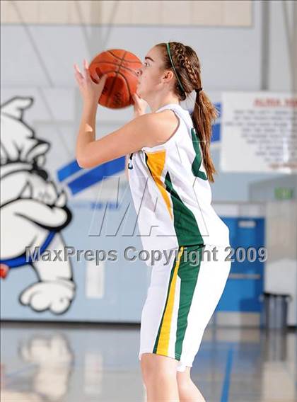 Thumbnail 3 in Galt vs. Livermore (Bulldog Winter Classic) photogallery.