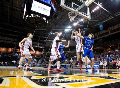 Thumbnail 3 in Covington Catholic vs Dixie photogallery.