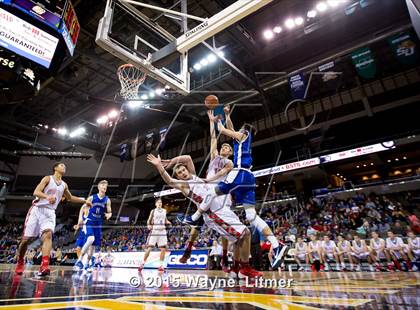 Thumbnail 2 in Covington Catholic vs Dixie photogallery.