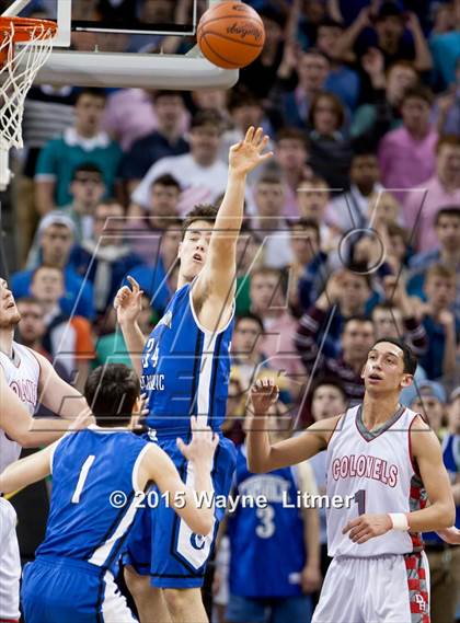 Thumbnail 1 in Covington Catholic vs Dixie photogallery.