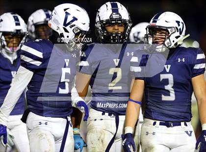 Thumbnail 2 in Birmingham vs. Venice (CIF LACS Open Division Playoff) photogallery.