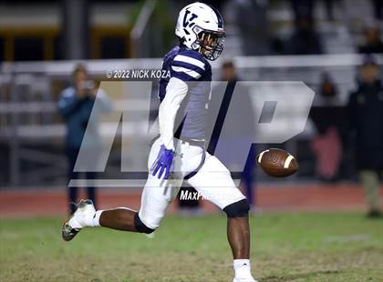 Thumbnail 1 in Birmingham vs. Venice (CIF LACS Open Division Playoff) photogallery.