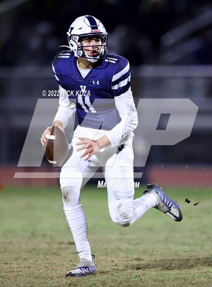 Thumbnail 3 in Birmingham vs. Venice (CIF LACS Open Division Playoff) photogallery.