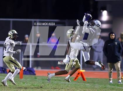 Thumbnail 3 in Birmingham vs. Venice (CIF LACS Open Division Playoff) photogallery.