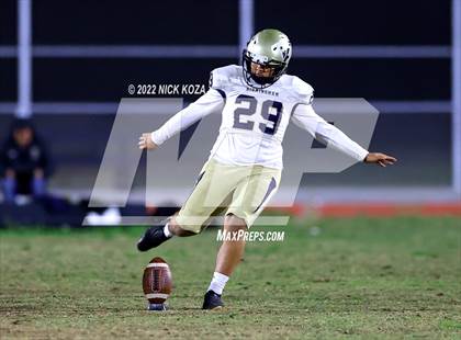 Thumbnail 2 in Birmingham vs. Venice (CIF LACS Open Division Playoff) photogallery.