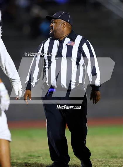 Thumbnail 2 in Birmingham vs. Venice (CIF LACS Open Division Playoff) photogallery.