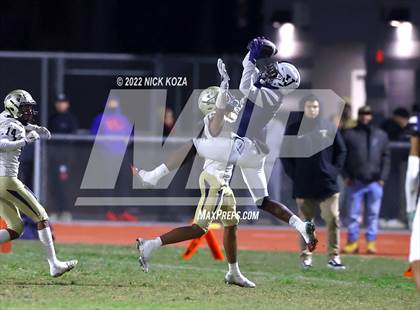 Thumbnail 1 in Birmingham vs. Venice (CIF LACS Open Division Playoff) photogallery.