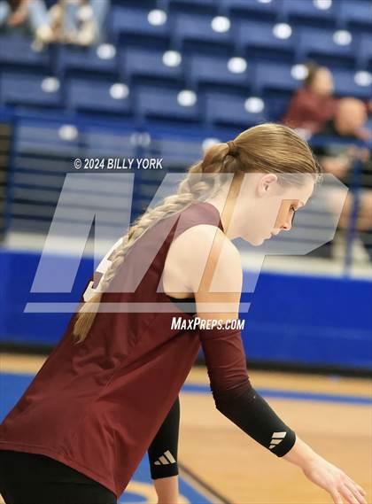Thumbnail 1 in Grand Saline vs Troup photogallery.