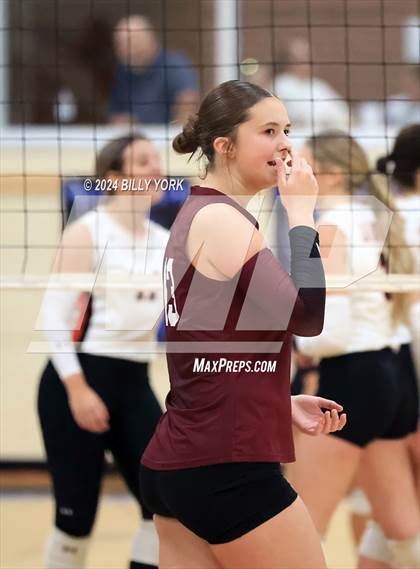 Thumbnail 1 in Grand Saline vs Troup photogallery.