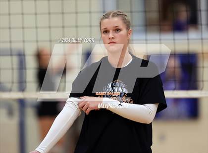 Thumbnail 2 in Grand Saline vs Troup photogallery.