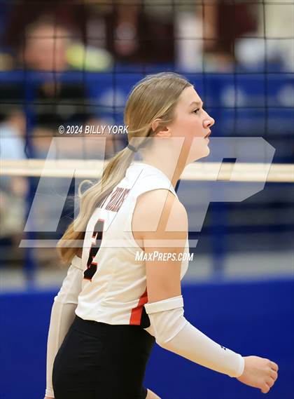 Thumbnail 1 in Grand Saline vs Troup photogallery.