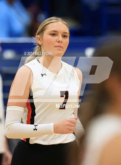 Thumbnail 2 in Grand Saline vs Troup photogallery.