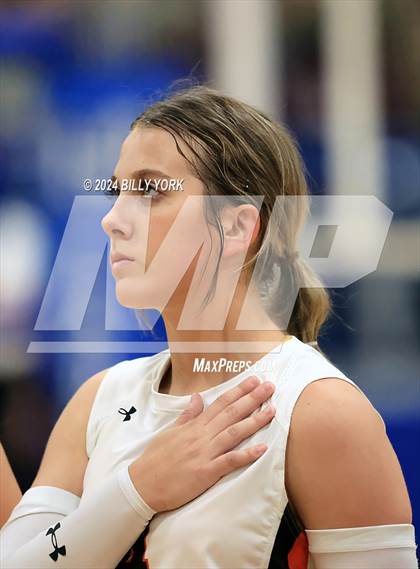 Thumbnail 1 in Grand Saline vs Troup photogallery.