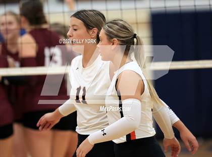 Thumbnail 2 in Grand Saline vs Troup photogallery.