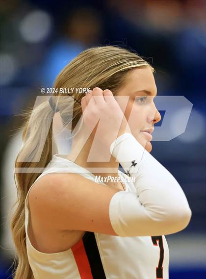 Thumbnail 3 in Grand Saline vs Troup photogallery.