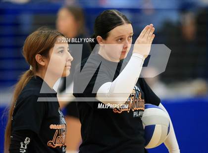 Thumbnail 1 in Grand Saline vs Troup photogallery.
