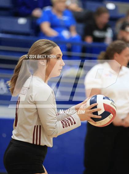 Thumbnail 2 in Grand Saline vs Troup photogallery.