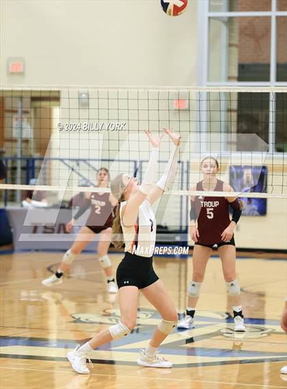 Thumbnail 2 in Grand Saline vs Troup photogallery.