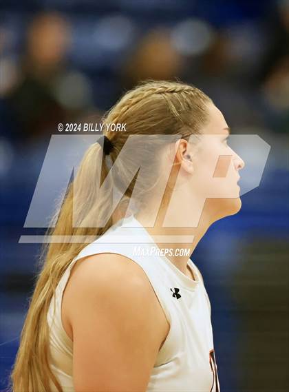 Thumbnail 2 in Grand Saline vs Troup photogallery.