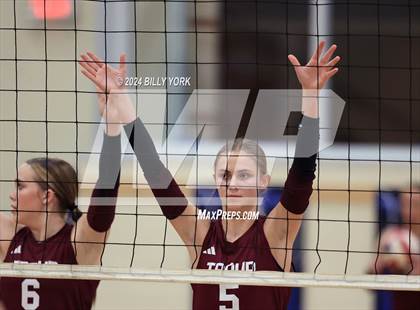 Thumbnail 3 in Grand Saline vs Troup photogallery.