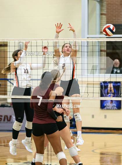 Thumbnail 3 in Grand Saline vs Troup photogallery.