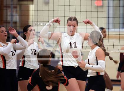 Thumbnail 2 in Grand Saline vs Troup photogallery.