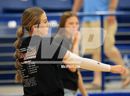 Thumbnail 1 in Grand Saline vs Troup photogallery.