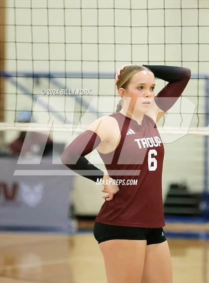 Thumbnail 1 in Grand Saline vs Troup photogallery.