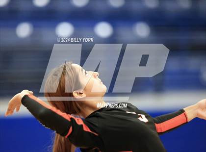 Thumbnail 3 in Grand Saline vs Troup photogallery.