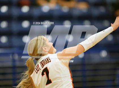 Thumbnail 3 in Grand Saline vs Troup photogallery.
