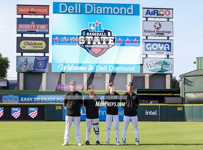 Thumbnail 2 in Collinsville vs. Centerville (UIL 2A Baseball Semifinal Medal Ceremony) photogallery.