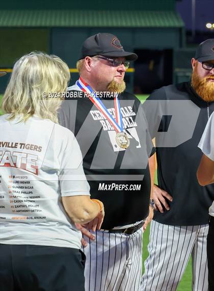 Thumbnail 2 in Collinsville vs. Centerville (UIL 2A Baseball Semifinal Medal Ceremony) photogallery.