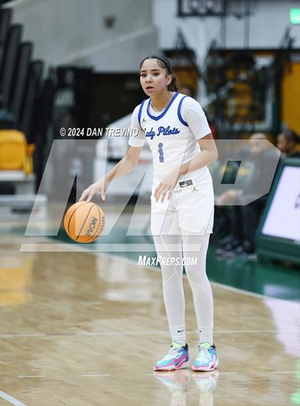 Thumbnail 3 in King's Fork vs Norview (VHSL 5B Semifinal) photogallery.