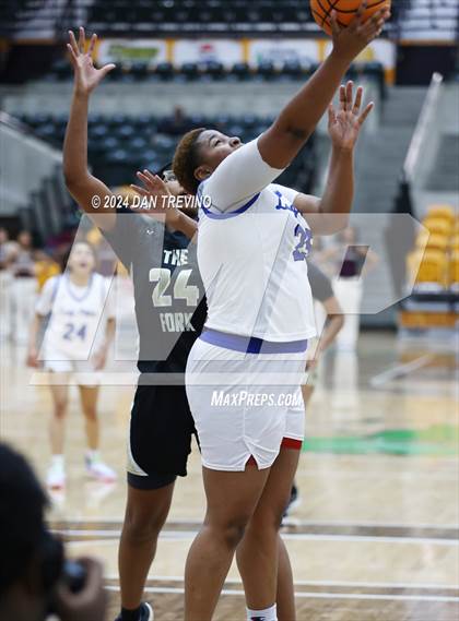 Thumbnail 1 in King's Fork vs Norview (VHSL 5B Semifinal) photogallery.