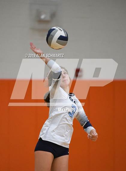 Thumbnail 3 in Victor vs. Our Lady of Mercy (NYSPHSAA Section 5 Class AA Championship) photogallery.