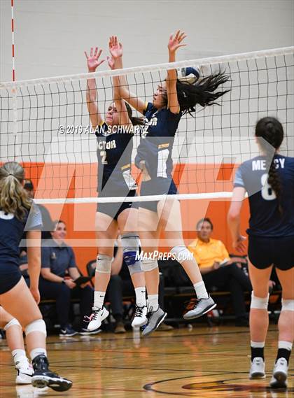 Thumbnail 1 in Victor vs. Our Lady of Mercy (NYSPHSAA Section 5 Class AA Championship) photogallery.