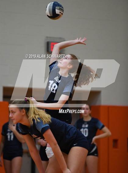Thumbnail 2 in Victor vs. Our Lady of Mercy (NYSPHSAA Section 5 Class AA Championship) photogallery.