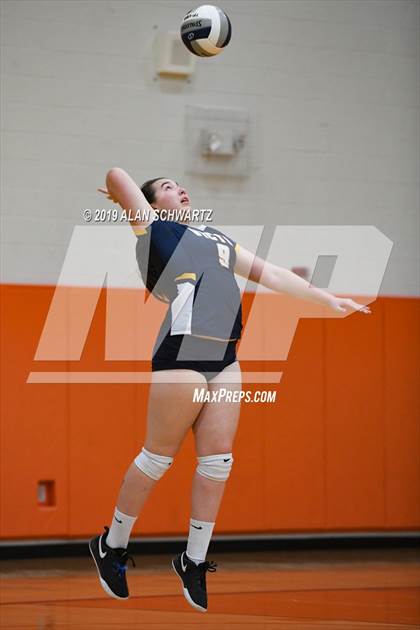 Thumbnail 1 in Victor vs. Our Lady of Mercy (NYSPHSAA Section 5 Class AA Championship) photogallery.